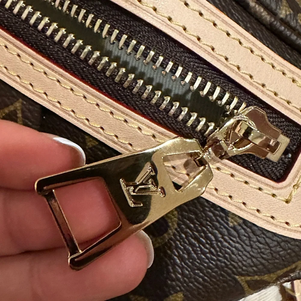 Louis Vuitton High Rise Bumbag - Picture 3 of 13